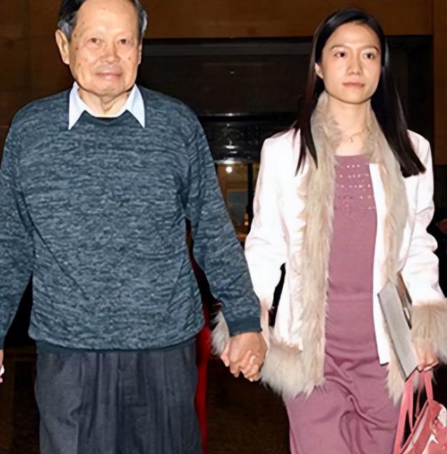 翁帆最新动态揭秘，探索科学巨匠背后的故事